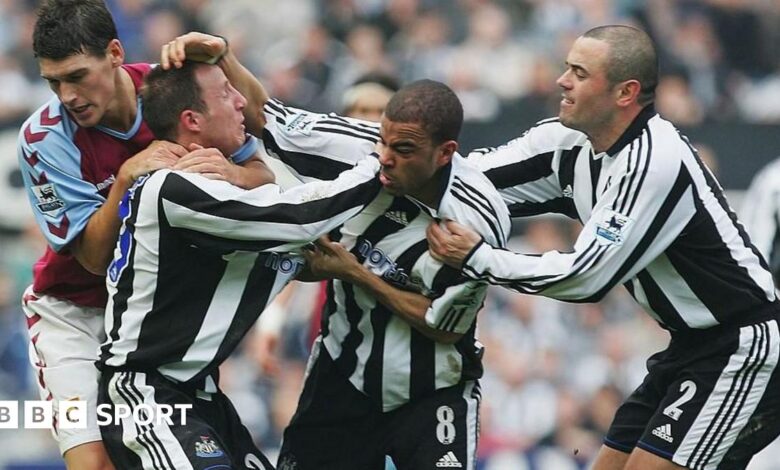 Идриса Гиј и Мајкл Кин: Незаборавни сукоби саиграча после црвеног картона Евертона Идриса Гиј и Мајкл Кин: Незаборавни сукоби саиграча после црвеног картона Евертона