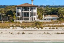 Вила Хулка Хогана на Флориди стиже на тржиште за 11 милиона долара