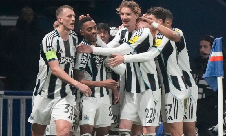 Њукасл је добио повољан жреб пошто су потврђени мечеви плеј-офа за испадање Лиге шампиона Њукасл је добио повољан жреб пошто су потврђени мечеви плеј-офа за испадање Лиге шампиона