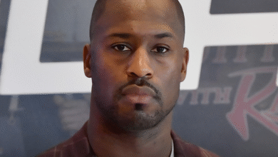 Вернон Давис прекида тишину о оптужбама за злостављање Вернон Давис прекида тишину о оптужбама за злостављање