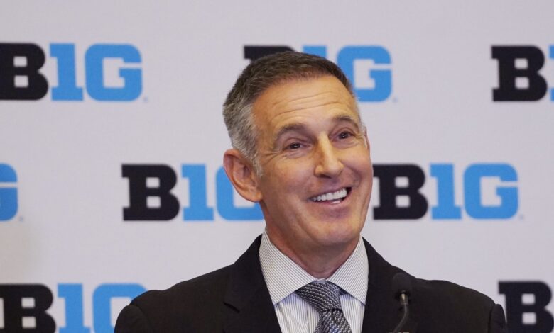 Велика десетка полаже план за ЦФП од 24 тима Тонија Петитија има заслуге и велико питање Велика десетка полаже план за ЦФП од 24 тима Тонија Петитија има заслуге и велико питање