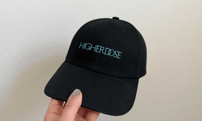 ХигхерДосе Ред Лигхт Хат рецензија: Спаситељ скалпа (2026)