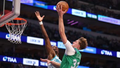 Цоопер Флагг показује свој невероватан развој у историјском дуелу почетника против Кон Кнупела Цоопер Флагг показује свој невероватан развој у историјском дуелу почетника против Кон Кнупела