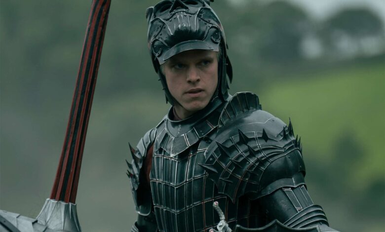 Звезда ‘Витез од седам краљевстава’ Финн Бенет у Аерионовом Луди Таргаријен Звезда ‘Витез од седам краљевстава’ Финн Бенет у Аерионовом Луди Таргаријен