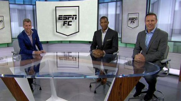 Стоунсова потрага за Светско првенство, нови договор са Ман Ситијем почиње победом над Салфордом