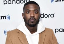 Реј Џеј наступа са крвавим очима недељама након што је рекао да има месеци живота