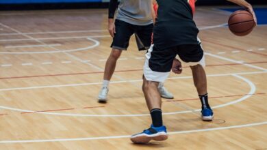 Ево зашто патике шкрипе на кошаркашком терену