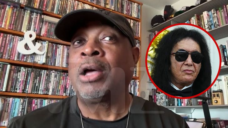 Цхуцк Д одговара на Џина Симонса који каже да реп не спада у рокенрол ХОФ