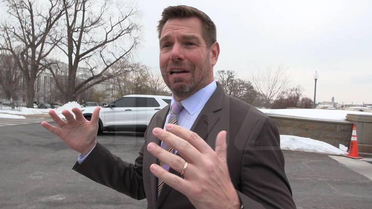 Амерички представник Ериц Свалвелл каже да републиканци причају с*** о Трампу у теретани