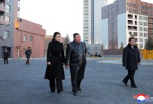 Ким Џонг Ун отворио „монументални“ кварт у Пјонгјангу за породице погинулих војника у украјинском рату