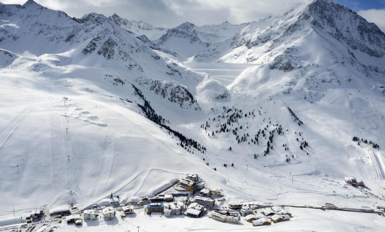 евакуисано је најмање 30 људи