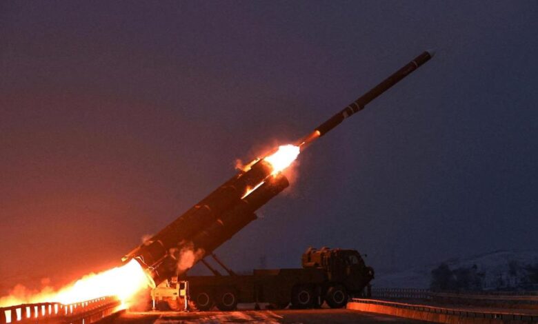 Ким Џонг Ун се хвали војном моћи Северне Кореје, показује своју нову нуклеарну ракету и слави економски напредак