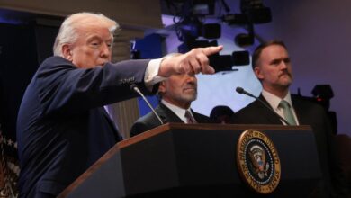 Трамп вређа судије Врховног суда, припрема „план Б“ за своје тарифе и најављује нову глобалну стопу од 10%