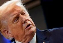 Трамп прети да ће подићи царине за све земље које одлуче да се „играју“ са „смешном“ пресудом Врховног суда