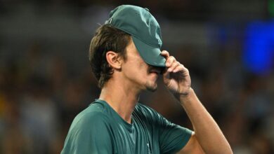 Алексеј Попирин изгубио од Јакуба Менсика у Дубаију да би завршио недељу ноћне море за аустралске тениске звезде