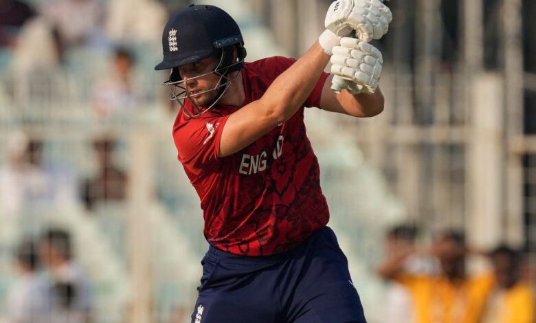 Вил Џекс шаље пркосну поруку након што је Енглеска прошла кроз групну фазу Светског купа Т20