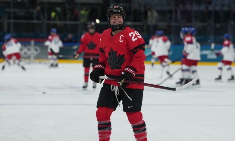 Поулин, канадски женски хокејашки капитен, изгубио је против САД на Олимпијским играма