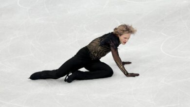 Илиа Малинин заузима 8. место након што је два пута пао у олимпијском слободном клизању