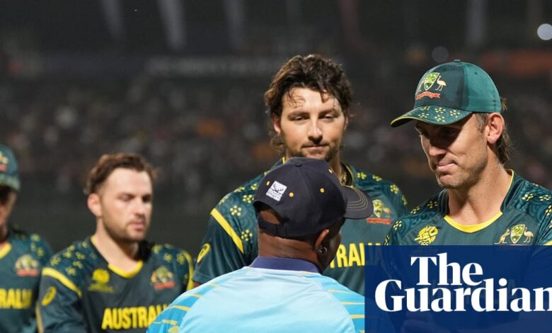 Аустралија под ватром је прешла да се ослони на друге да избегне понижавајући излазак на Т20 Светско првенство | Крикет тим Аустралије