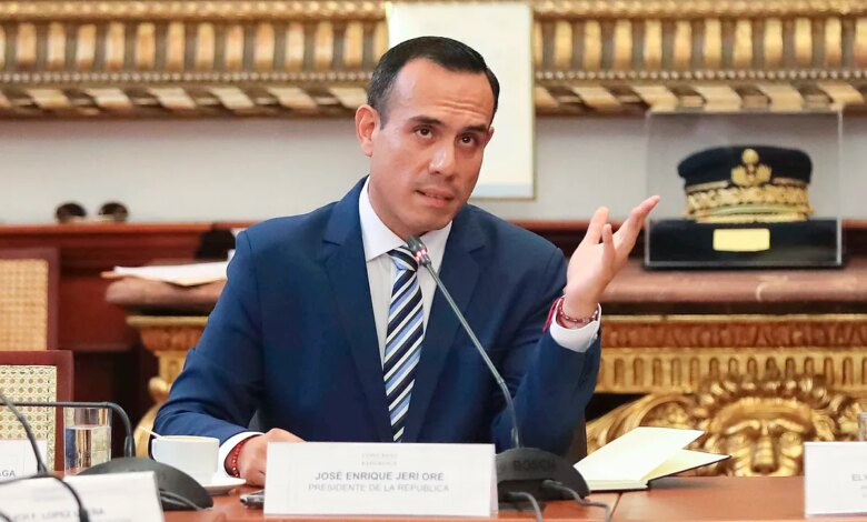 Конгрес Перуа разрешио је Хосеа Жерија после четири месеца као вршиоца дужности председника