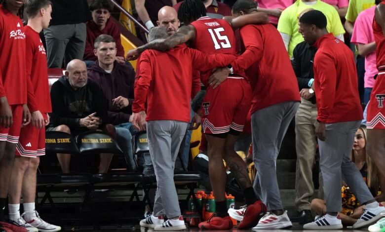 Звезда Тексас Техника Џеј Ти Топин повредио се у поразу од државе Аризона Звезда Тексас Техника Џеј Ти Топин повредио се у поразу од државе Аризона