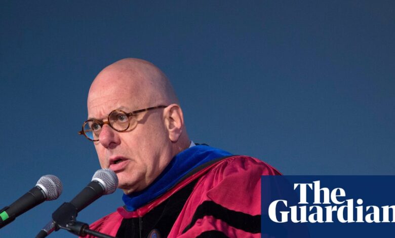 Бард ангажује врхунску адвокатску фирму да истражи везе између председника колеџа и Епстајна | Јеффреи Епстеин Бард ангажује врхунску адвокатску фирму да истражи везе између председника колеџа и Епстајна | Јеффреи Епстеин