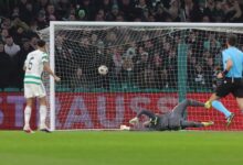 Навијачи Селтика извиждали Каспера Шмајхела пошто је Штутгарт поразио домаћина у Лиги Европе