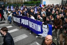 Становници Лиона излазе на улице да одају почаст Квентину Деранкуу: „Убиствени антифаси!“