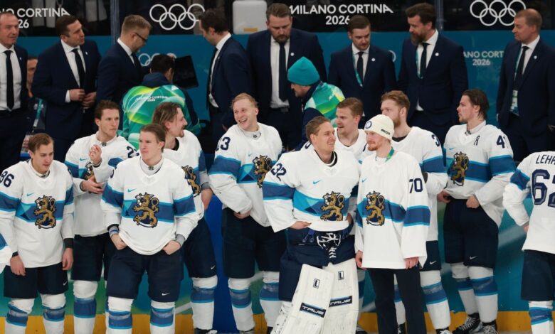 Финска игра против Словачке 6-1 и освојила бронзану медаљу на Олимпијским играма за мушкарце