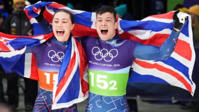 Матт Вестон и Табби Стоецкер јуришају на злато скелета мешовитог тима који ствара историју