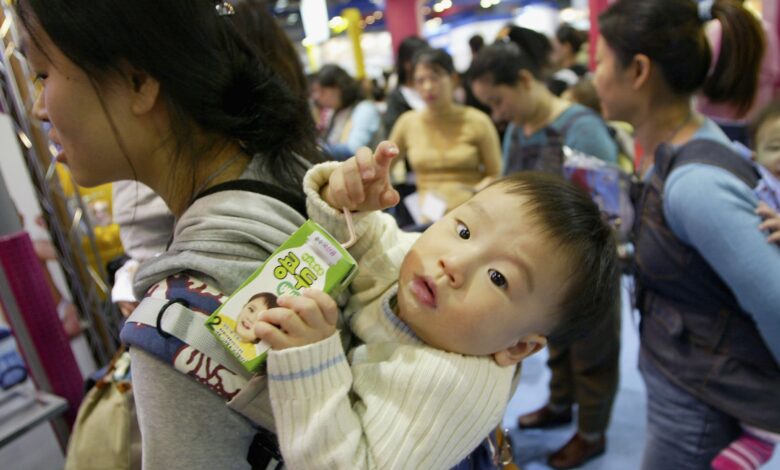 Наталитет у Јужној Кореји поново расте – захваљујући „ехо бумерима“ Наталитет у Јужној Кореји поново расте – захваљујући „ехо бумерима“