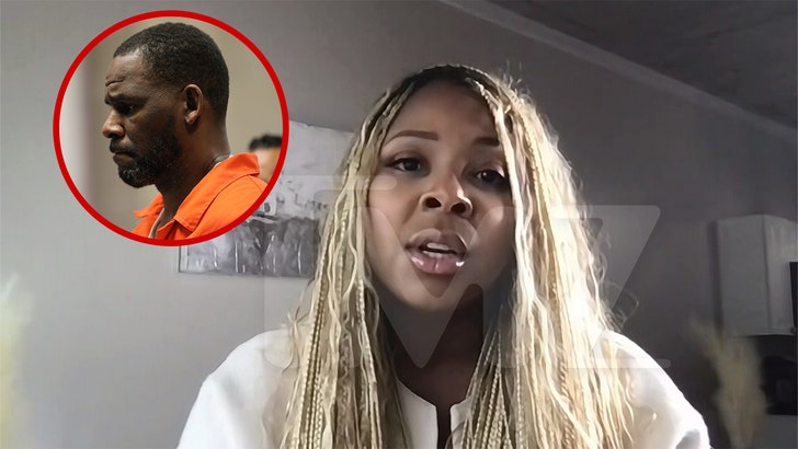 Р. Келли Сек Тапе Сурвивор Ресхона Ландфаир каже да је видео неће дефинисати Р. Келли Сек Тапе Сурвивор Ресхона Ландфаир каже да је видео неће дефинисати