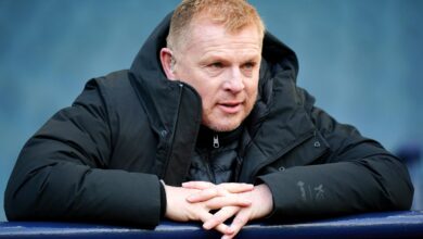 Нил Ленон са келтском анализом са оценом Кс уживо на ТВ-у