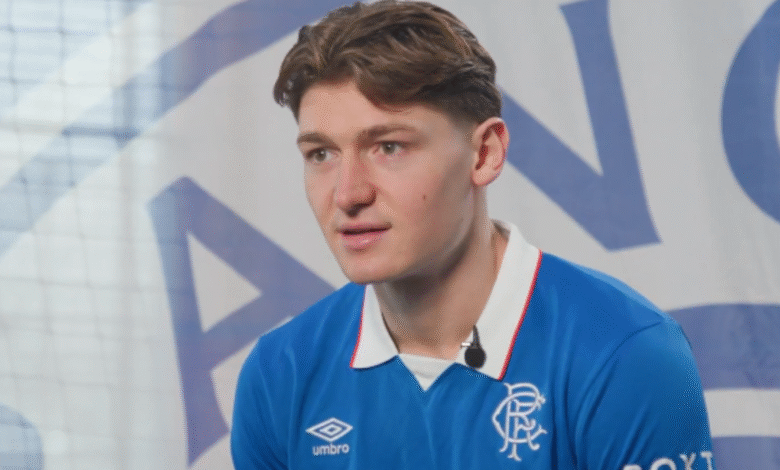 Рајан Надери циља сребрни прибор након што је запечатио потез Ренџерса