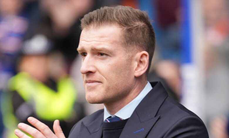 Стивен Дејвис размишља о Ренџерсу као привремени менаџер Стивен Дејвис размишља о Ренџерсу као привремени менаџер