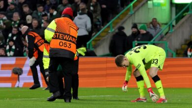 Играо сам за Селтик и требало би да ме ангажују да решим навијачки спор