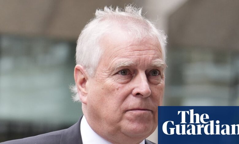 Полиција ће испитати Ендрјуове бивше службенике за заштиту због његових веза са Епштајном | УК вести Полиција ће испитати Ендрјуове бивше службенике за заштиту због његових веза са Епштајном | УК вести