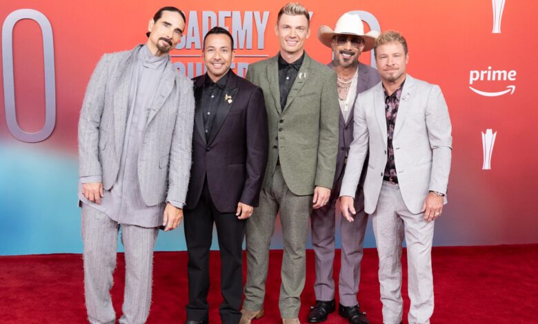 Бацкстреет Боис желе Супер Бовл шоу на полувремену са НИСНЦ, Бритнеи Спеарс након успеха Бад Бунни-а