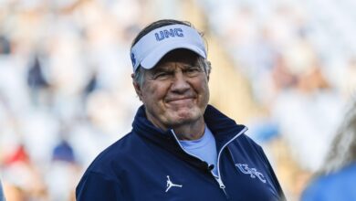 Билл Белицхицк, УНЦ потписао рекордан КБ на порталу за трансфере, извиђачки извјештај о Тарону Дицкенсу