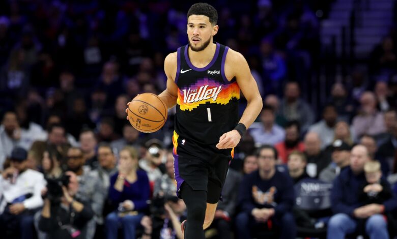 Девин Букер повређен против Спурса, најновија ажурирања и временска линија на Сунс Стару