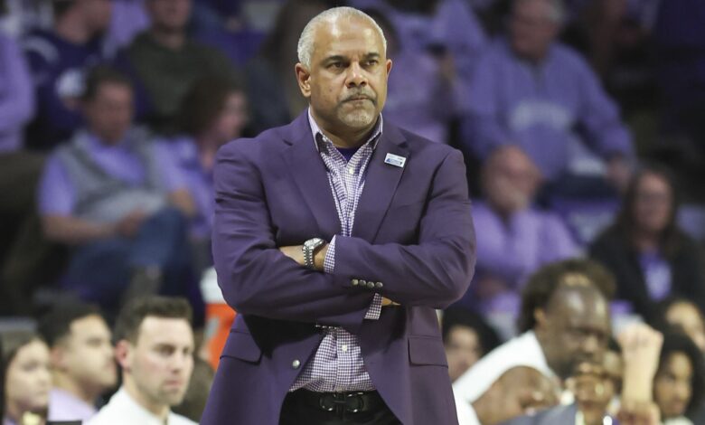 Танг рипс К-Стате за „срамотан“ губитак, играчи „не заслужују да носе ову униформу“