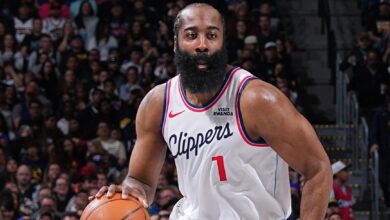 Навијачи НБА звучи незадовољно због пријављене размене Џејмса Хардена са Клиперсима пре истека рока Навијачи НБА звучи незадовољно због пријављене размене Џејмса Хардена са Клиперсима пре истека рока