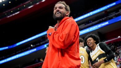 Треј Јанг реагује на Хавкс Трибуте видео, Атланта се враћа након размене у Визардс у НБА року