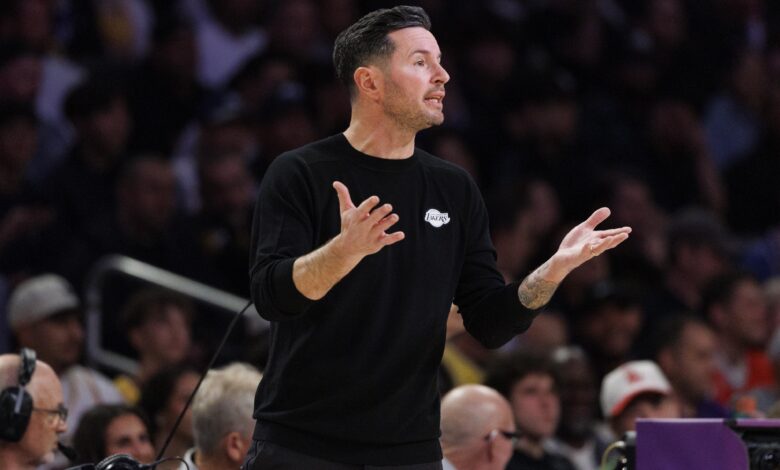 Џеј Џеј Редик разговарао са извршним директором НБА о утакмици Лејкерс-Селтикси, голове без позива Џеј Џеј Редик разговарао са извршним директором НБА о утакмици Лејкерс-Селтикси, голове без позива