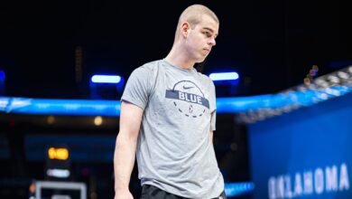 Гледајте како је деби Николе Топића у НБА лиги добио огромне овације навијача Тхундера након дијагнозе рака