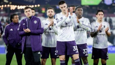 Вирални „Изазов без шишања“ навијача Манчестер јунајтеда наставља се након нерешеног меча против Вест Хема