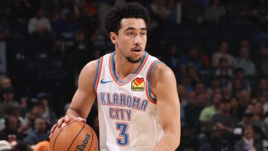 Јаред МцЦаин плеше као ПлакуеБоиМак Диссес Пхилли у музичком споту након 76ерс Траде-а Јаред МцЦаин плеше као ПлакуеБоиМак Диссес Пхилли у музичком споту након 76ерс Траде-а