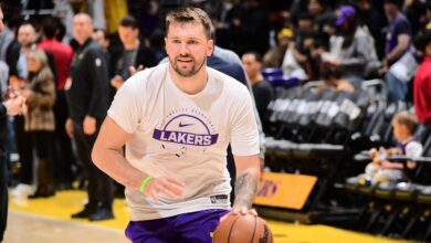 Нове гласине Лејкерса о потенцијалном Гианнису Трејду, Лукин став о приступу рока за НБА НБА ЛА, више