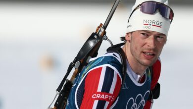 Вирусни норвешки олимпијац освојио је бронзану медаљу у спринт биатлону на 10 км за мушкарце на Зимским играма 2026.