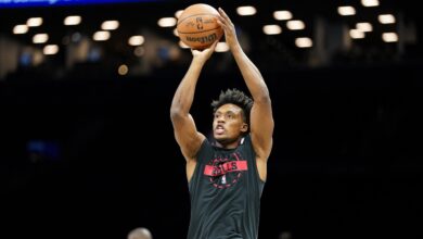 НБА казнио Колина Секстона због неприкладног геста у поразу Булса од Нетса